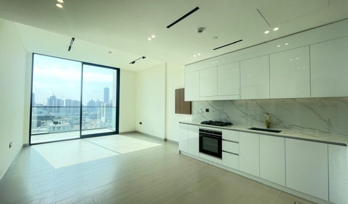 Home in Metric Way